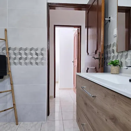 Barranco's Terrace - Panoramic View - & Center *